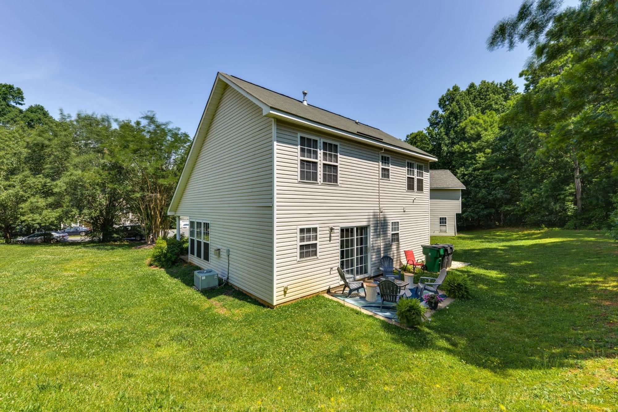 Charlotte Home About 9 Mi To Bank Of America Stadium! Exterior photo